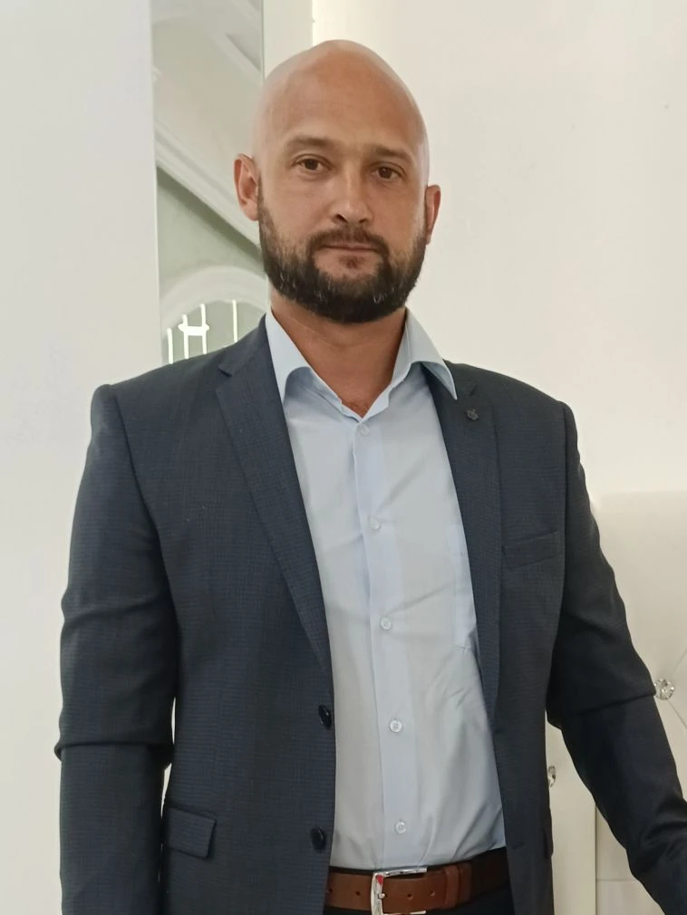 Ваккер Михаил Викторович.